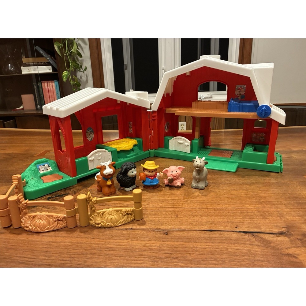 Fisher Price Little People Animal Sounds Farm Barn Playset w/ Figures - Untested
